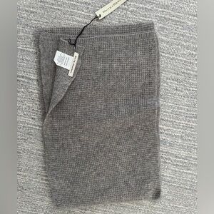 White and Warren Grey Heather 100% Cashmere Thermal Scarf NWT